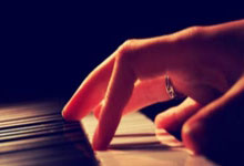 欧联-霍伊伦梅开二度加纳乔破门 曼联3-2胜.